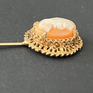 18K Gold Vintage Hand-Carved Italian Shell Cameo - 6.35g"